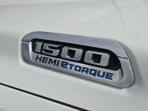 Used 2023 RAM 1500 Laramie image 11