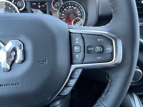 New 2026 RAM 1500 Big Horn AWD/4WD image 22