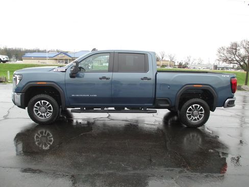 Used 2025 GMC Sierra 3500 Pro w/ Convenience Package image 10