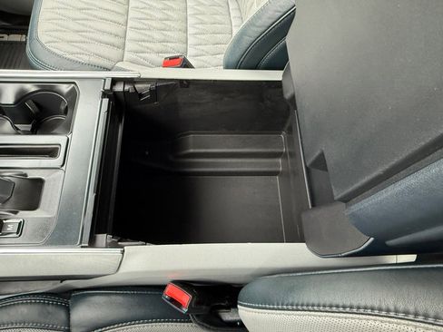 Used 2022 Ford F150 Limited image 38