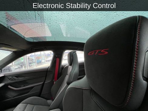 Used 2024 Porsche Taycan GTS image 9