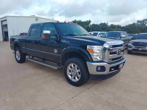Used 2016 Ford F250 Lariat w/ Lariat Ultimate Package AWD/4WD image 1