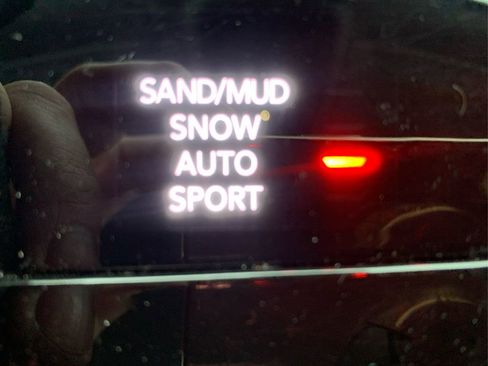 Used 2022 Jeep Grand Cherokee L Limited image 31