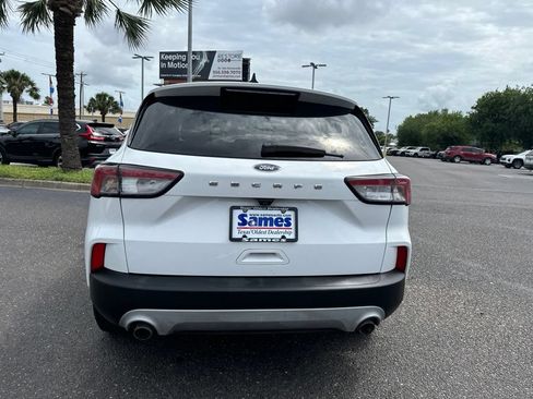 Used 2022 Ford Escape S FWD image 4