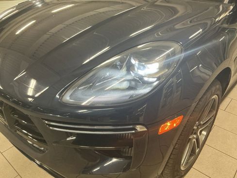 Used 2020 Porsche Macan Turbo image 30