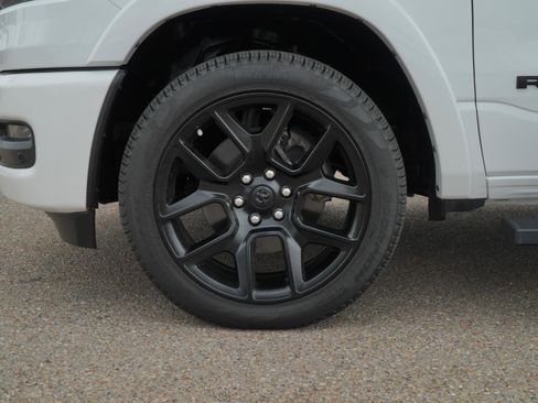 Used 2025 RAM 1500 Laramie w/ Night Edition AWD/4WD image 11