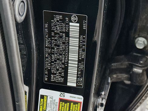 Used 2025 Toyota Camry SE FWD image 12