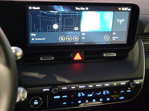 Used 2025 Hyundai Ioniq 5 SEL image 11