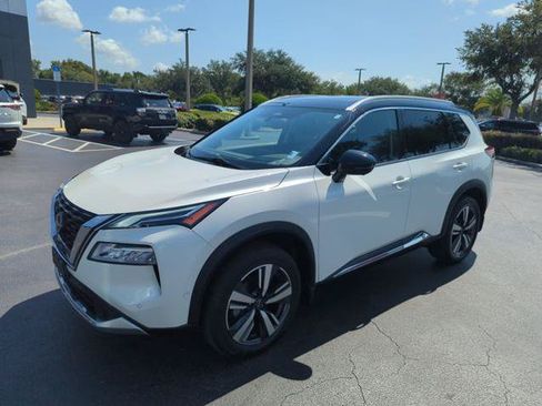 Certified 2023 Nissan Rogue Platinum w/ Platinum Premium Package FWD image 14