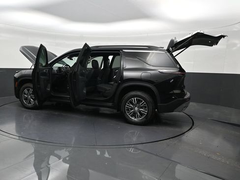Used 2026 Chevrolet Traverse LT FWD image 35