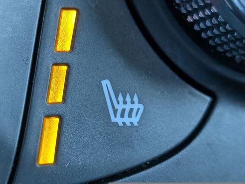 Used 2020 Chevrolet Equinox LT image 26