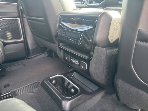 New 2026 Jeep Grand Wagoneer Limited image 13