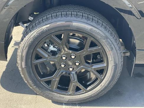 New 2026 Ford Maverick Lobo image 33