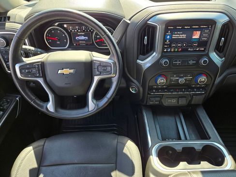 Used 2022 Chevrolet Silverado 2500 LTZ w/ Z71 Chrome Sport Edition AWD/4WD image 13