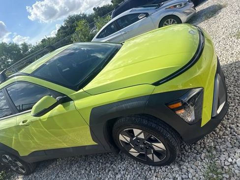 Used 2025 Hyundai Kona SEL FWD image 4