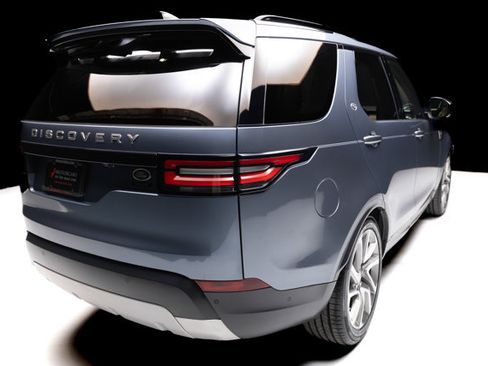 Used 2018 Land Rover Discovery HSE Luxury AWD/4WD image 26