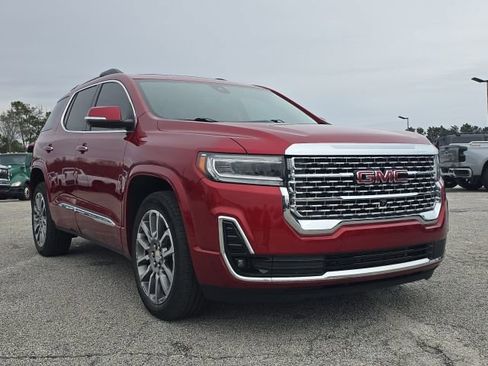 Used 2023 GMC Acadia Denali w/ Denali Technology Package image 7