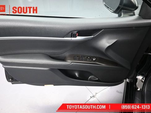 Used 2024 Toyota Camry XSE FWD image 22