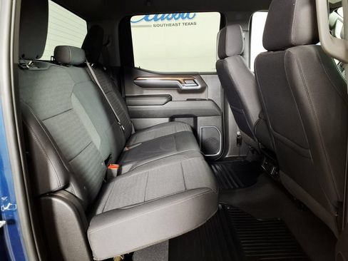 Used 2023 Chevrolet Silverado 1500 LT AWD/4WD image 11