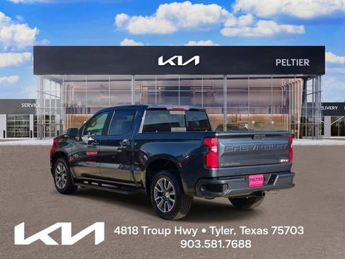 Used 2021 Chevrolet Silverado 1500 RST w/ Convenience Package II RWD image 4