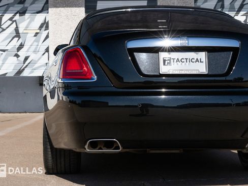 Used 2017 Rolls-Royce Wraith image 15