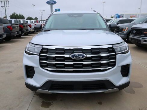 New 2026 Ford Explorer Active image 10