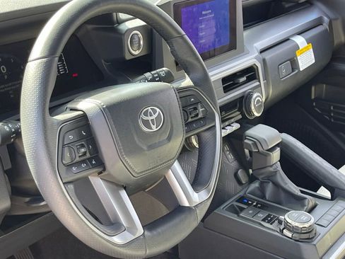 Used 2025 Toyota 4Runner SR5 image 6