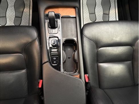 Used 2021 Volvo XC90 T8 Inscription Expression w/ Protection Package Premier AWD/4WD image 21