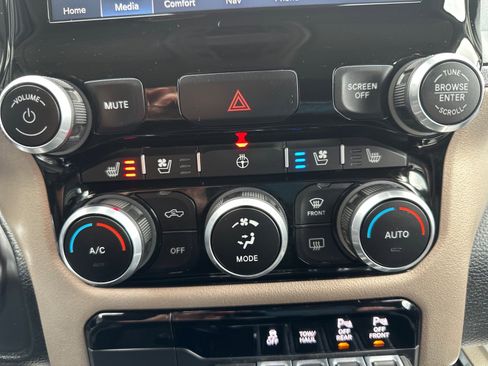 Used 2022 RAM 1500 Laramie image 35