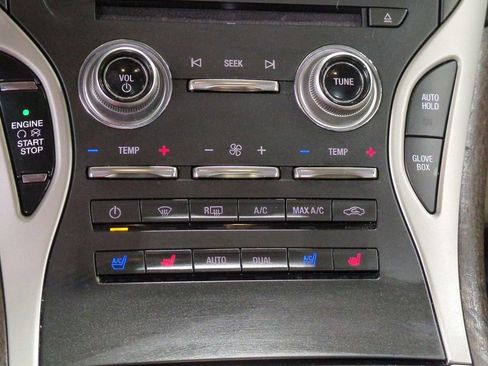 Used 2016 Lincoln MKX Reserve w/ Climate Package image 23