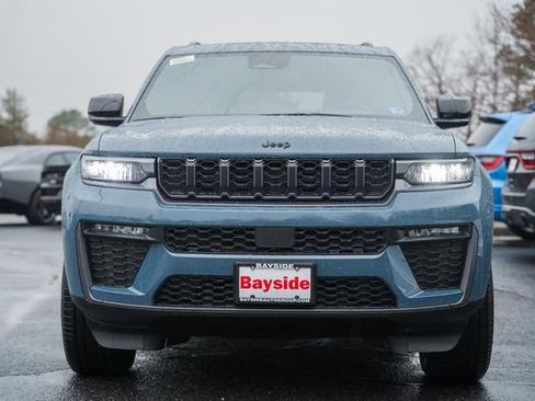 New 2026 Jeep Grand Cherokee L Limited w/ Limited Altitude Package AWD/4WD image 3