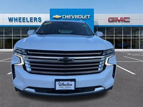 Used 2023 Chevrolet Suburban High Country image 10