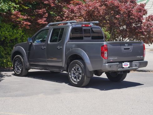 Used 2020 Nissan Frontier PRO-4X w/ Pro-4x Utility Package AWD/4WD image 15