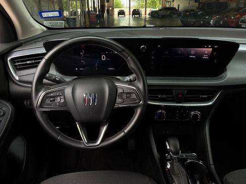 Used 2025 Buick Encore GX Preferred FWD image 12