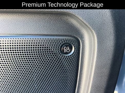 Used 2024 Ford Escape Platinum w/ Premium Technology Package image 5