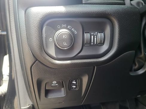 Used 2023 RAM 1500 Laramie AWD/4WD image 14