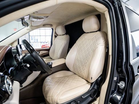 Used 2020 Mercedes-Benz Metris Passenger image 32