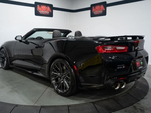 Used 2018 Chevrolet Camaro ZL1 w/ LPO, ZL1 Protection Package RWD image 6
