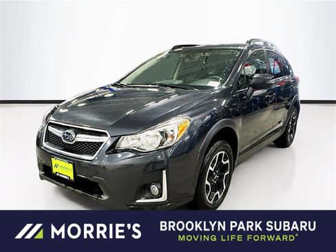 Used 2017 Subaru Crosstrek 2.0i Limited image 1