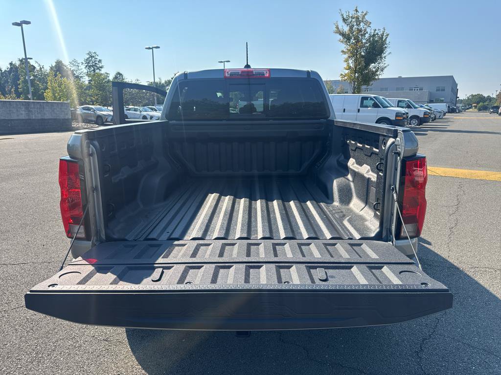 Used 2026 Chevrolet Colorado Trail Boss AWD/4WD image 32
