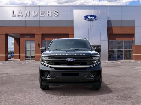 New 2027 Ford Expedition Max Platinum w/ Platinum Ultimate Package AWD/4WD image 3