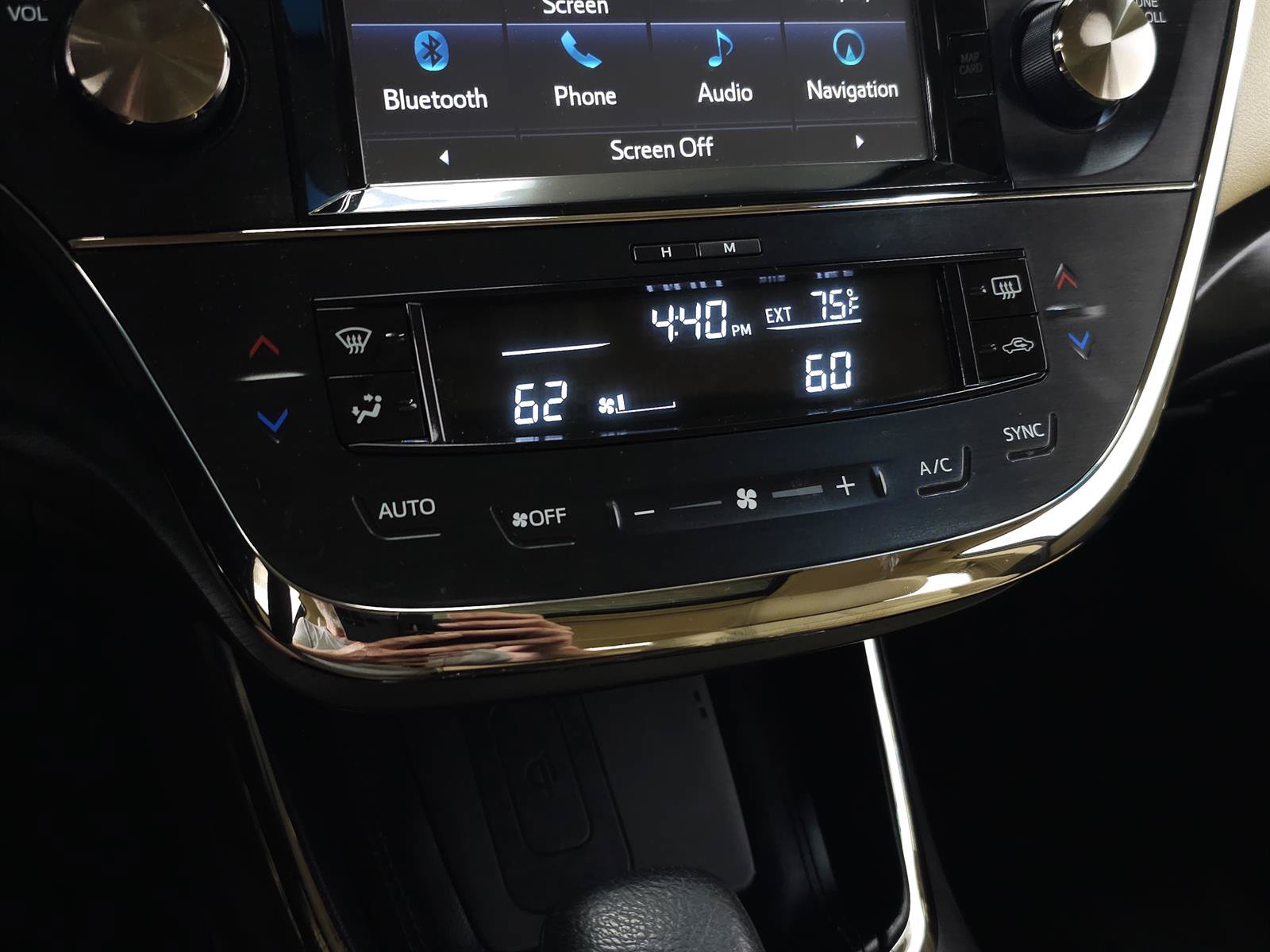 Used 2016 Toyota Avalon XLE Premium FWD image 22