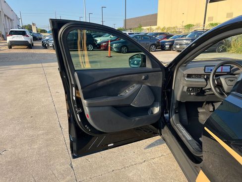 Used 2023 Ford Mustang Mach-E GT image 23