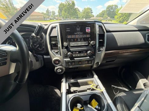 Certified 2021 Nissan Titan SL AWD/4WD image 11