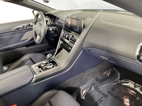 Used 2022 BMW M850i xDrive Convertible w/ Driving Assistance Package image 29