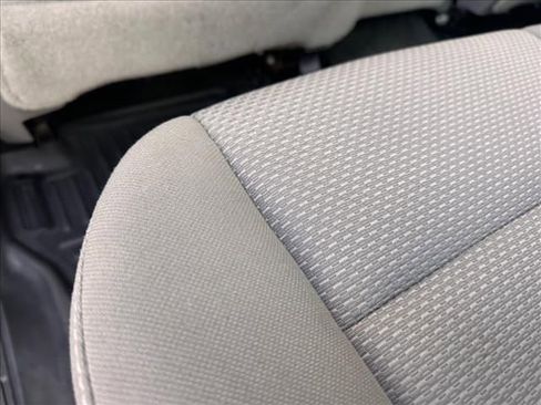 Used 2018 Chevrolet Silverado 1500 Custom w/ Custom Value Package image 17