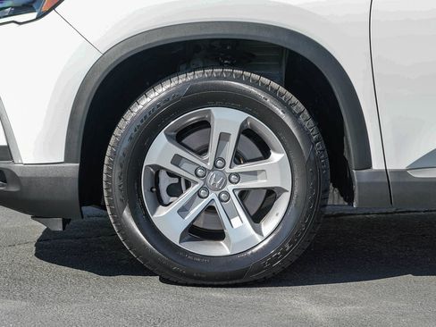 Used 2025 Honda Pilot EX-L image 11
