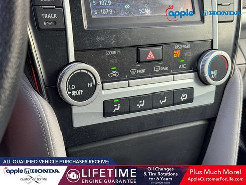Used 2014 Toyota Camry LE FWD image 12