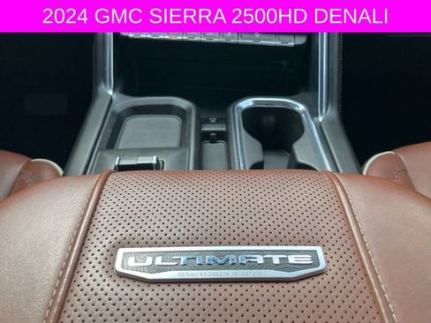 Used 2024 GMC Sierra 2500 Denali Ultimate AWD/4WD image 23