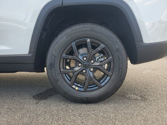 New 2027 Jeep Grand Cherokee Altitude AWD/4WD image 12